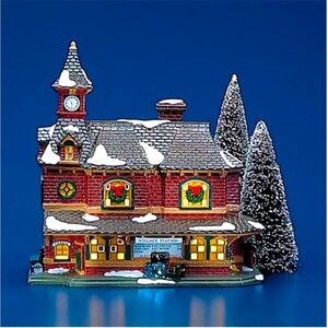 Department 56 House VILLAGE STATION Ceramic Retired Snow Village Train station